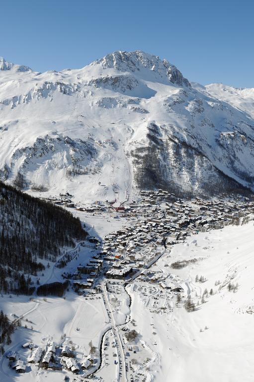 ホテル L'Annexe Val-dʼIsère エクステリア 写真