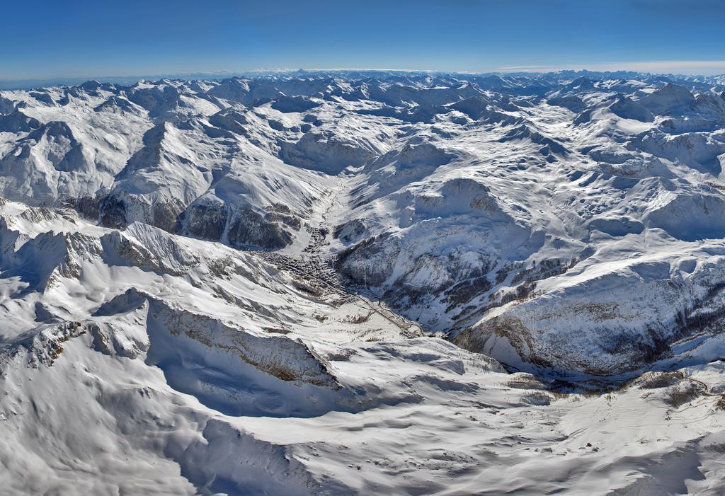 ホテル L'Annexe Val-dʼIsère エクステリア 写真